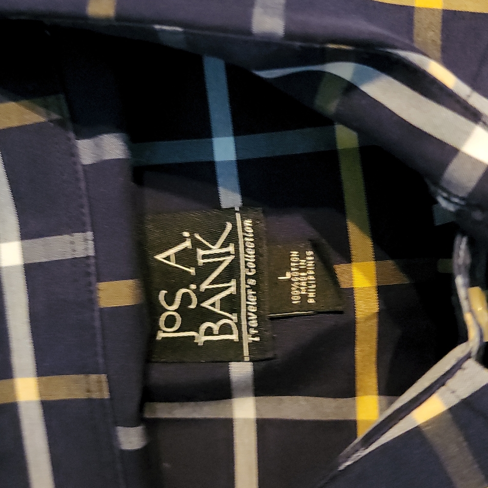 Joseph  A. Bank  shirt. Traveler's collection Large excellent condition